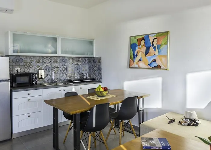 Dolce Vista - Sea View Aparthotel 4*